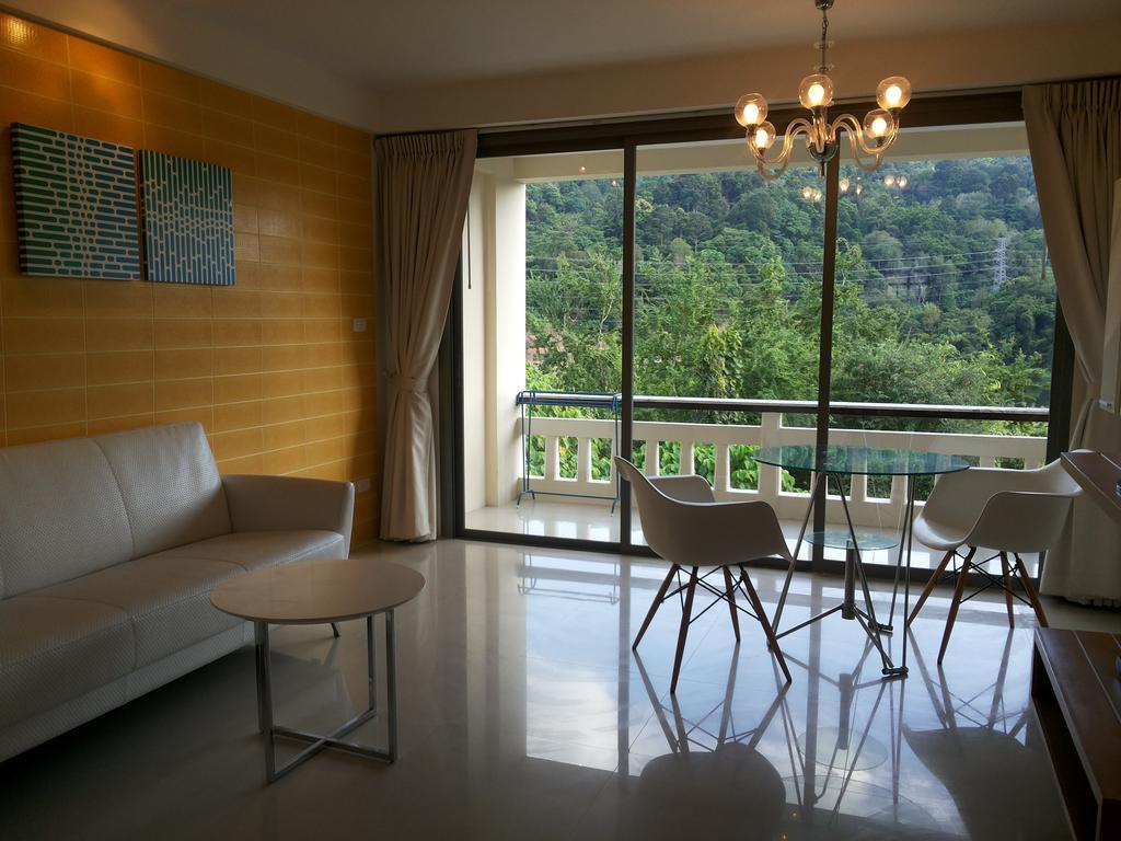 The Green Golf Condominium Kathu Exterior photo